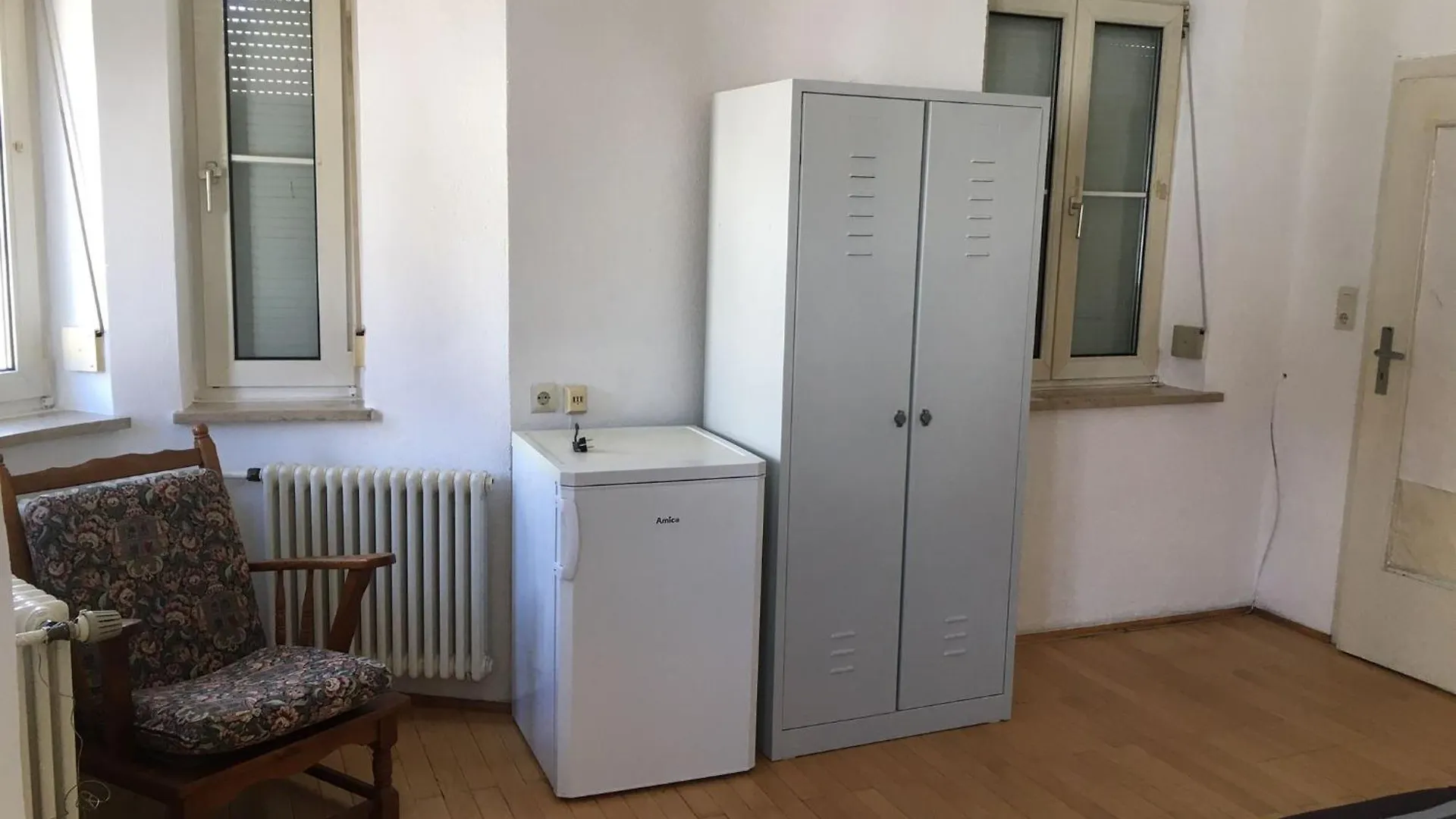 Zum Handwerker Glueck Ichenhausen 0*,  Germany
