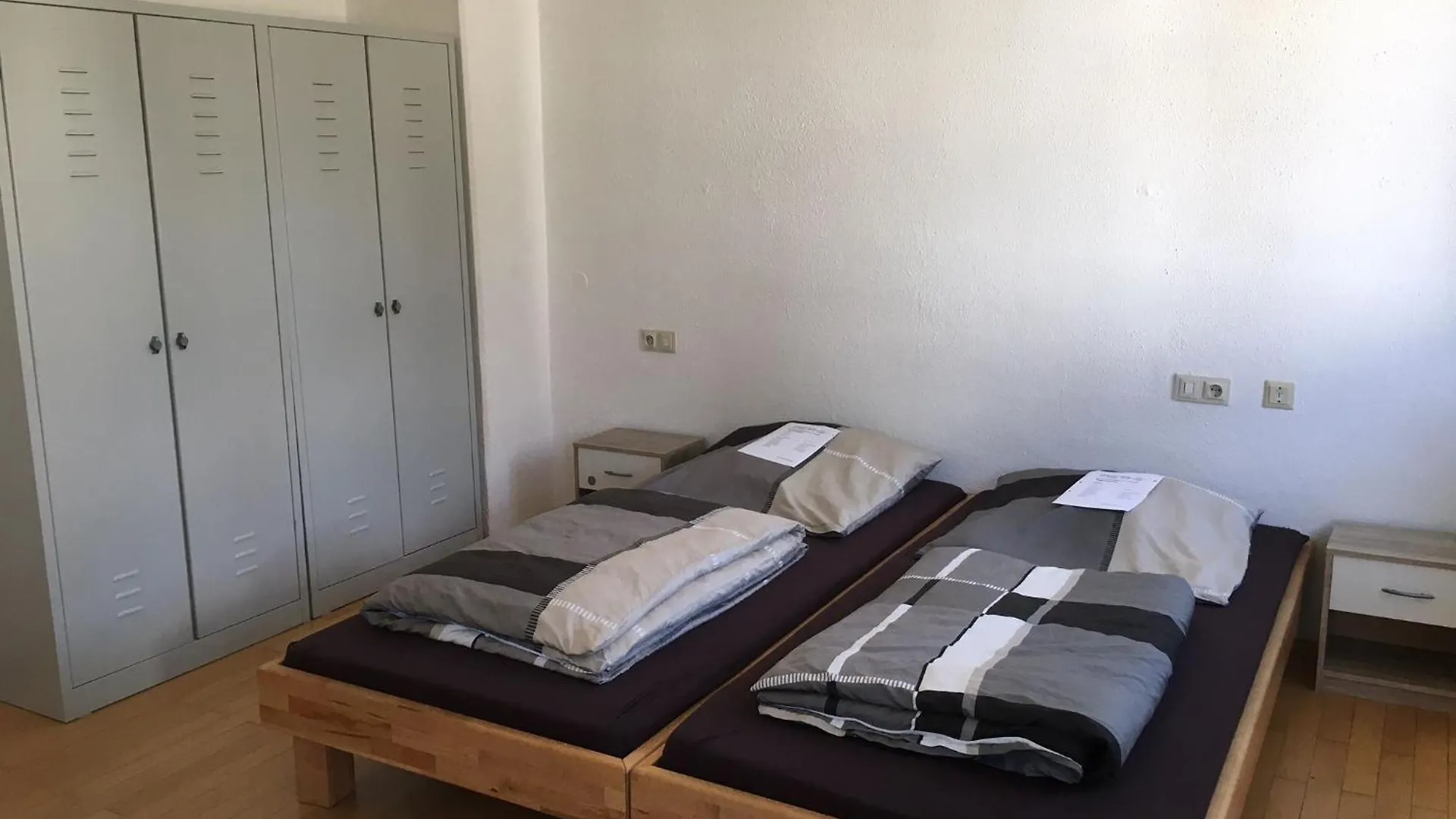 Homestay Zum Handwerker Glueck Ichenhausen Germany