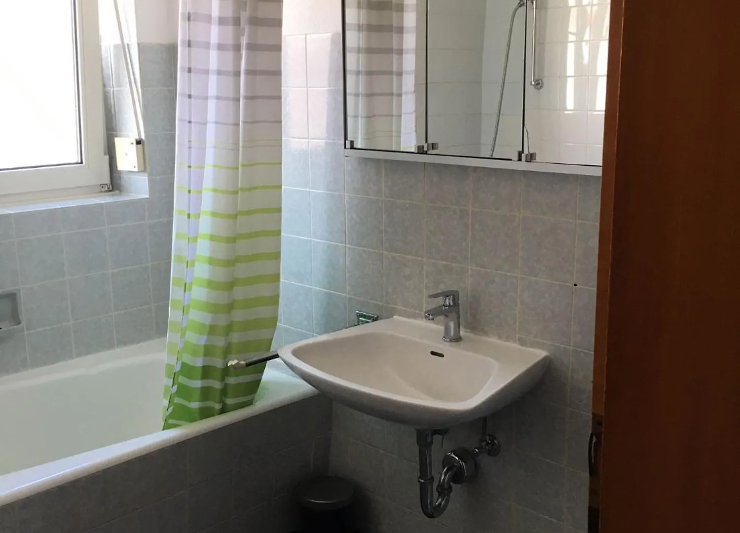 Zum Handwerker Glueck Ichenhausen 0*,